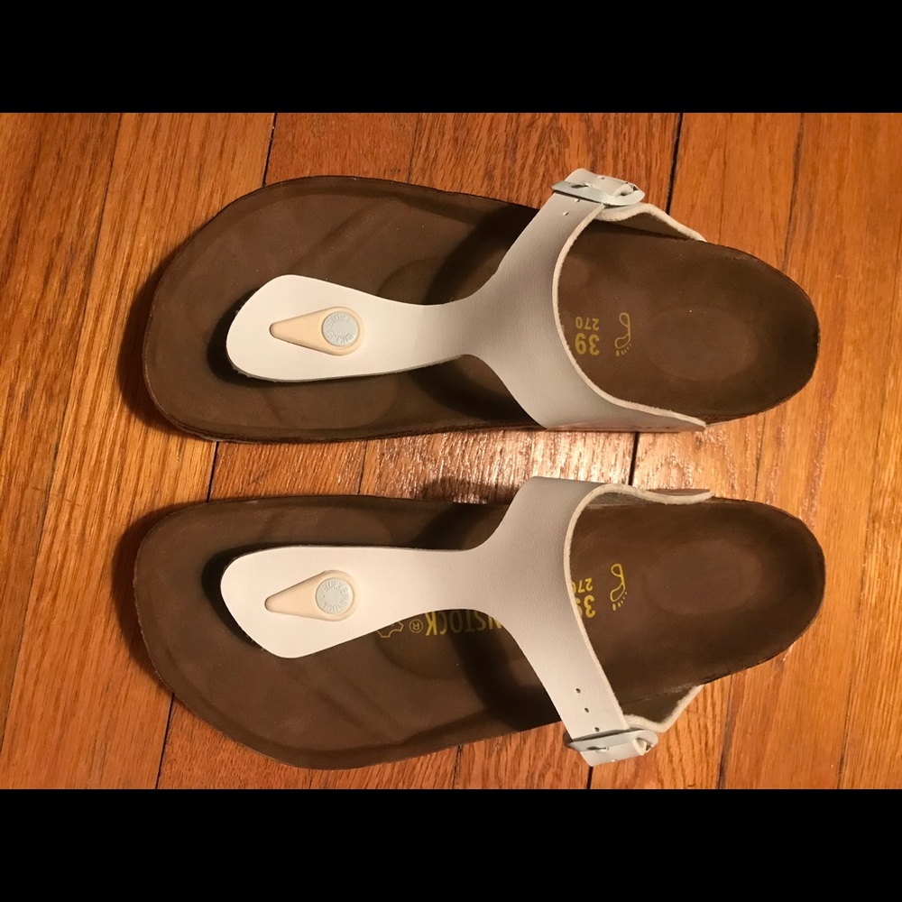 SOLD Birkenstock gizeh regular fit size 39/8